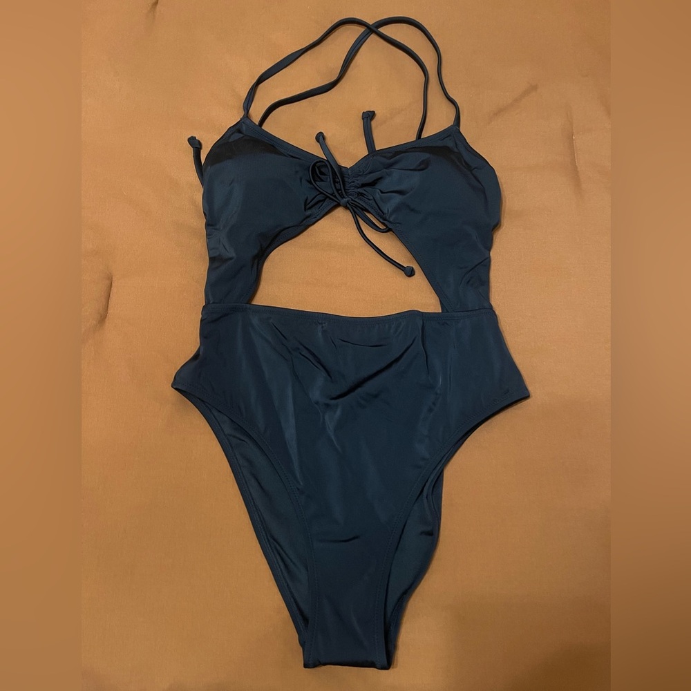 NWT Victoria’s Secret Swim Suit